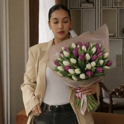 35 тюльпанов микс в упаковке 