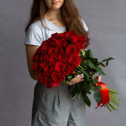  25 премиальных роз Эксплорер