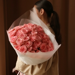 Букет 51 роза Софи Лорен