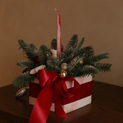 Новогодняя композиция в ящике  