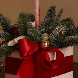 Новогодняя композиция в ящике  