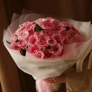 Букет 51 роза Мандала в упаковке