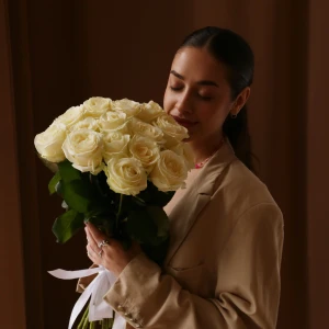 Букет из 15 роз Аваланш 