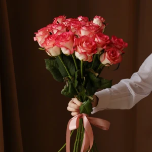 Букет из 15 роз Джамиля