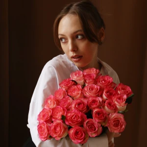 Букет 25 роз Джумилия