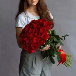  25 премиальных роз Эксплорер