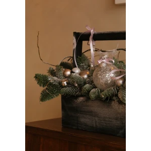 Новогодняя композиция в ящике