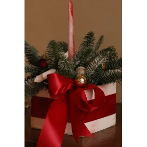 Новогодняя композиция в ящике  