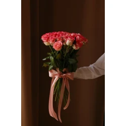 Букет 25 роз Джамиля под ленту 