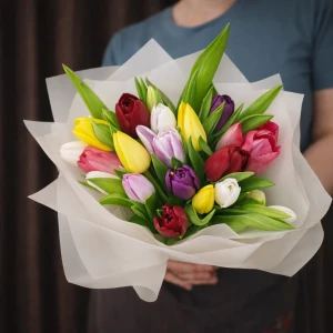 15 тюльпанов микс в упаковке